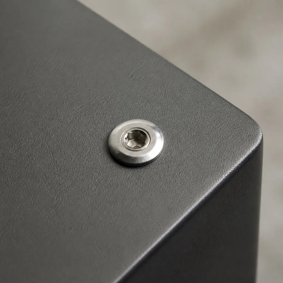 Powder-coated aluminium surface with a stainless recessed fixing